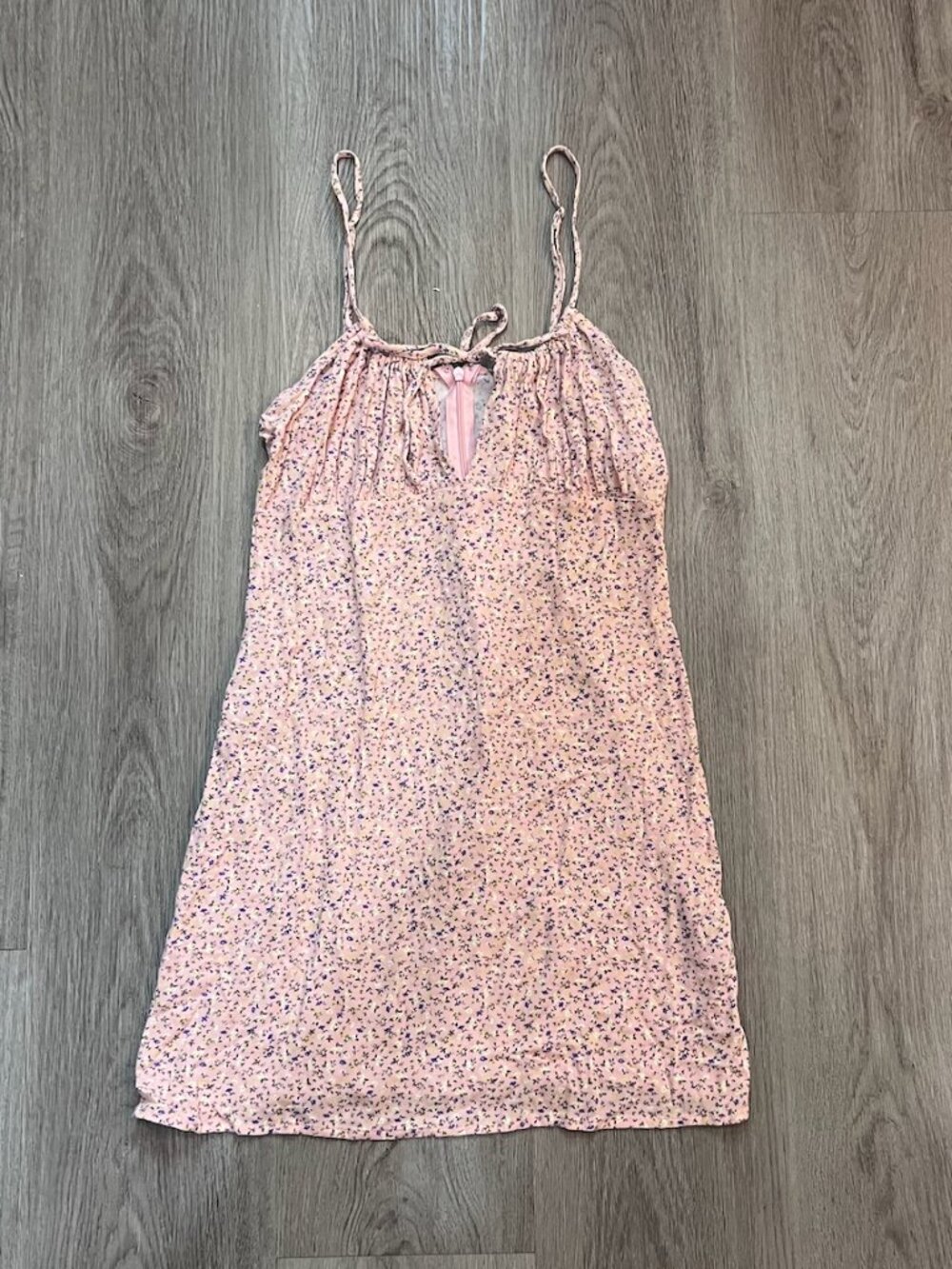 Forever 21 Pink Floral Mini Dress Size Medium